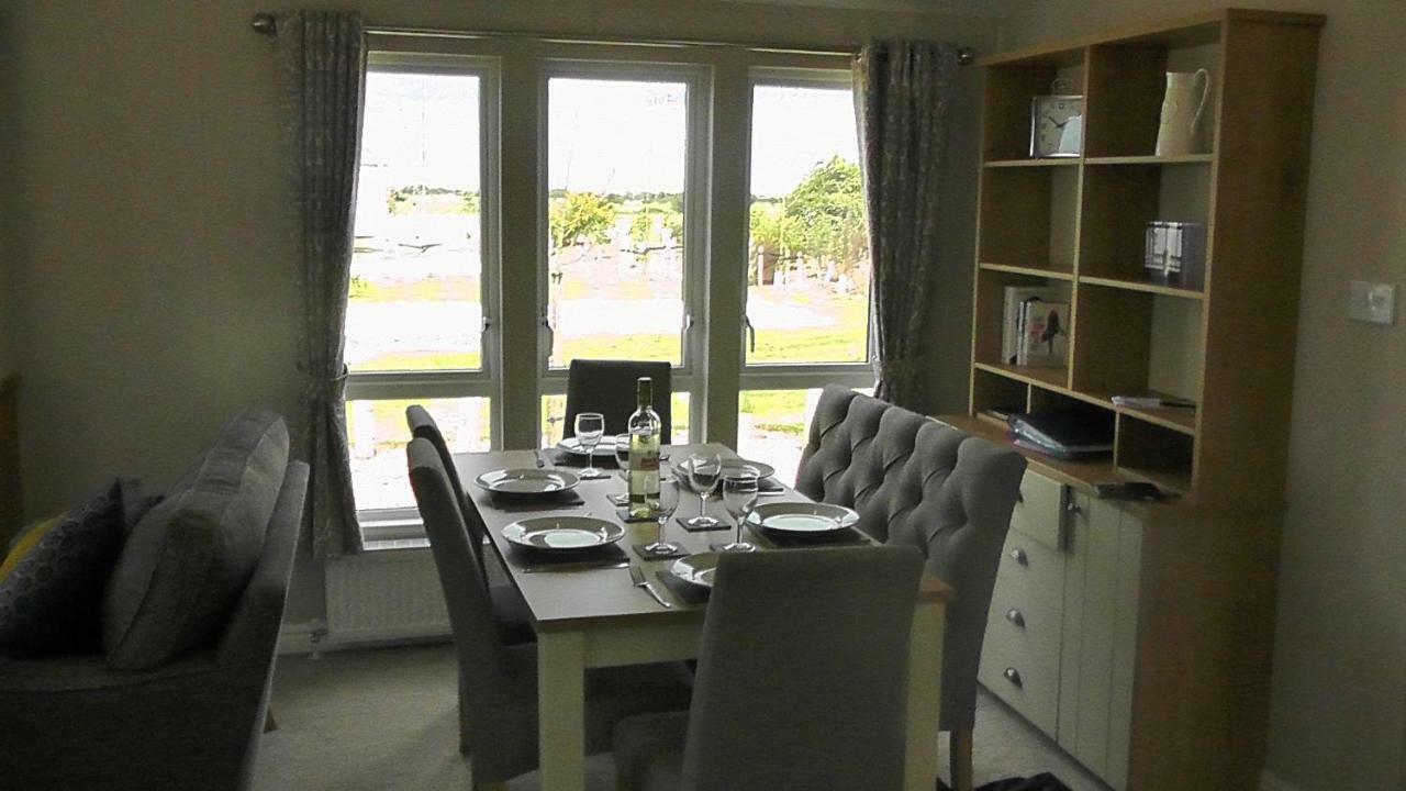 Cosy Dreams Lodge Beal Bagian luar foto